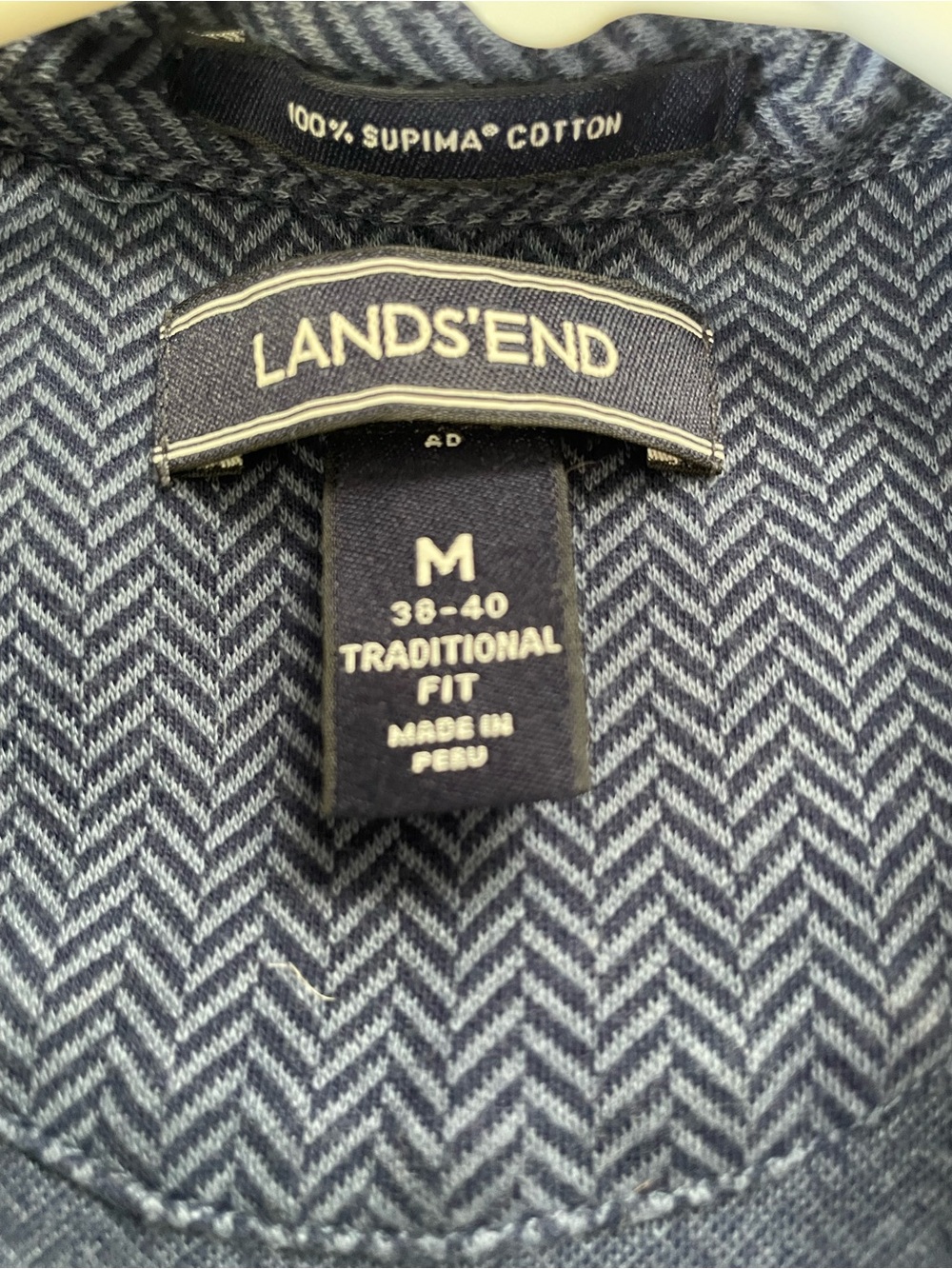 Patriot Land’s End soft chevron patterned 3-buttoned shirt - Picture 3 of 5